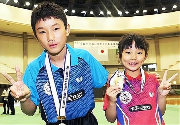 张本智和 国乒「15岁日本乒乓小将夺冠被誉为张本智和接班人国乒不可不防」