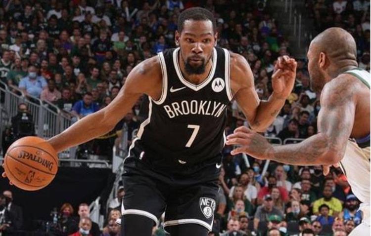 nba能从一号位打到五号位的人「你别看NBA现役400多人打球能打1到5号位也就2人」