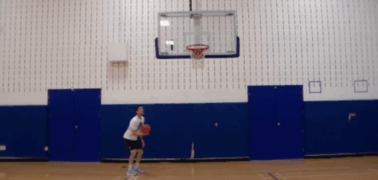 如何提高投篮弧线「简单实用的三招练习改善投篮弧度准度」