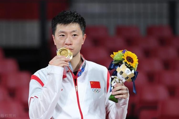 中国在第几次世乒赛上获得全部七项冠军「两次参加世界大赛获得八枚金牌这也是乒坛历史上第一人了」