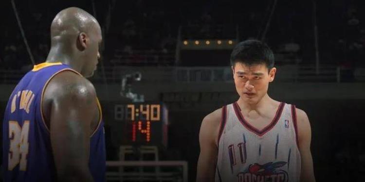 二十年前初来乍到的姚明是如何在NBA站稳脚跟的