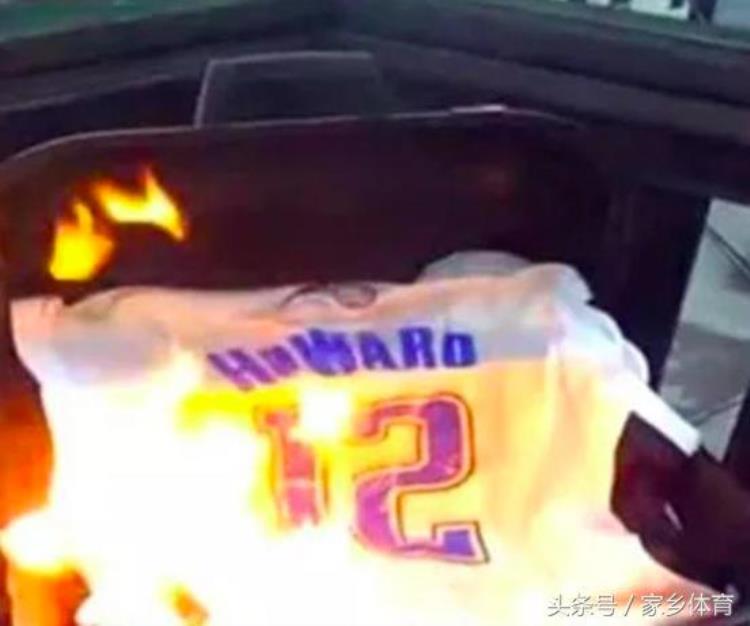 10大球衣被烧的NBA巨星麦迪杜兰特都有这经历詹姆斯居然两次