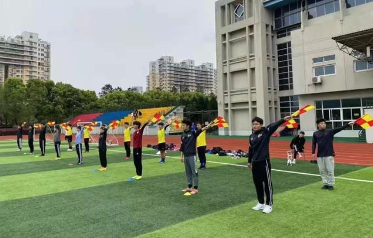 省足协换届到2035年让100万浙江青少年参与足球训练