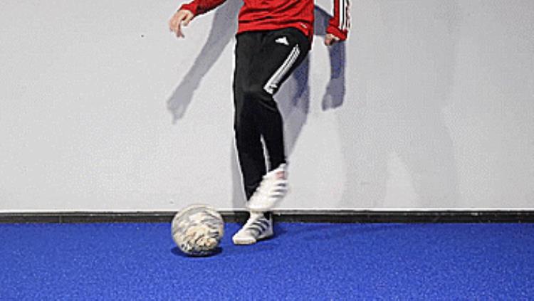 五个提高步法和协调性的控球训练方法,如何提高身体的协调性