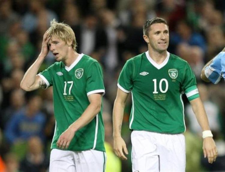 爱尔兰足球真的是英格兰二队吗这支夹缝中求生存的国家队很无奈