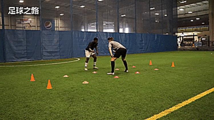 短期内可以提高我们足球水平的几个训练项目,少儿足球训练趣味游戏