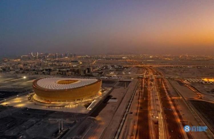 全球瞩目卡塔尔世界杯决赛今天进行今天也是卡塔尔国庆日