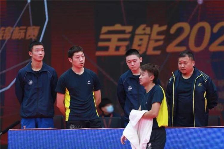 乒乓球直板被淘汰「6位大将离开国乒25岁直板接班人退役最可惜国乒直板快断代了」