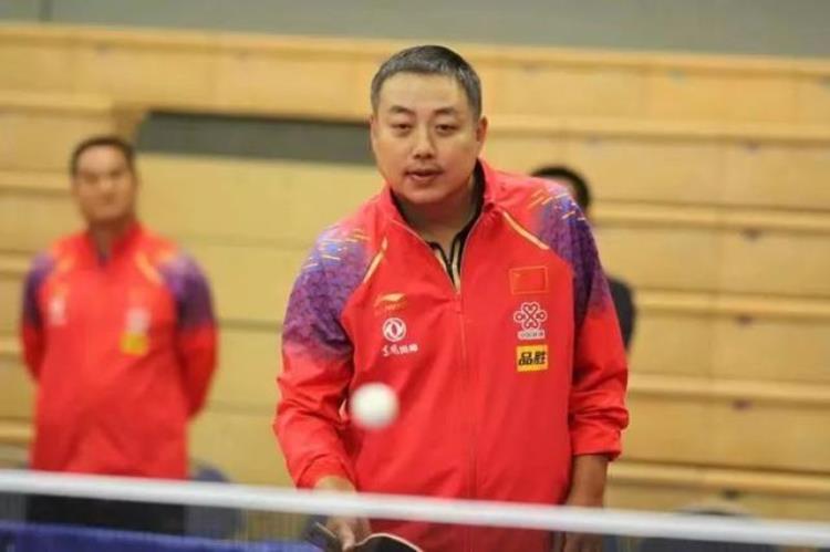 中国驻洛杉矶总领事张平看望在美训练的中国乒乓球队