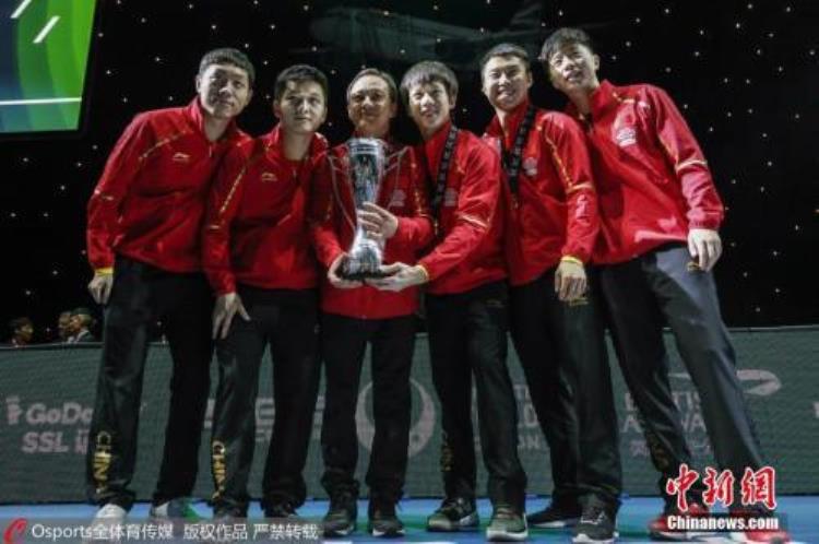 国乒包揽世界杯男女团体冠军四名小将晋升世界冠军