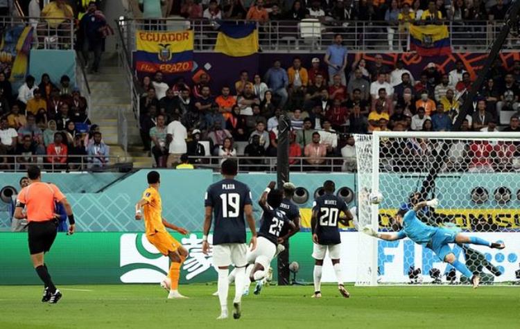 荷兰绝杀阿根廷「世界杯16强AD组荷兰阿根廷火力不足英法防守令人担忧」