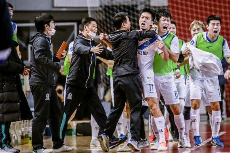 2021赛季五超联赛闭幕浙江足球获历史首个顶级职业联赛冠军