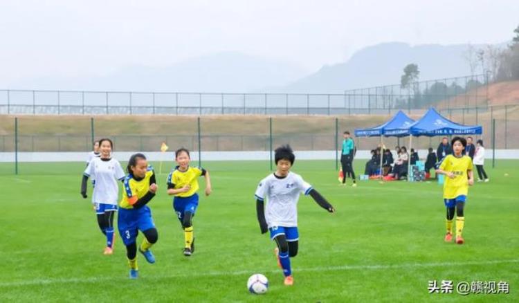 九江市第四届⻘少年校园足球中海杯满天星精英赛开幕