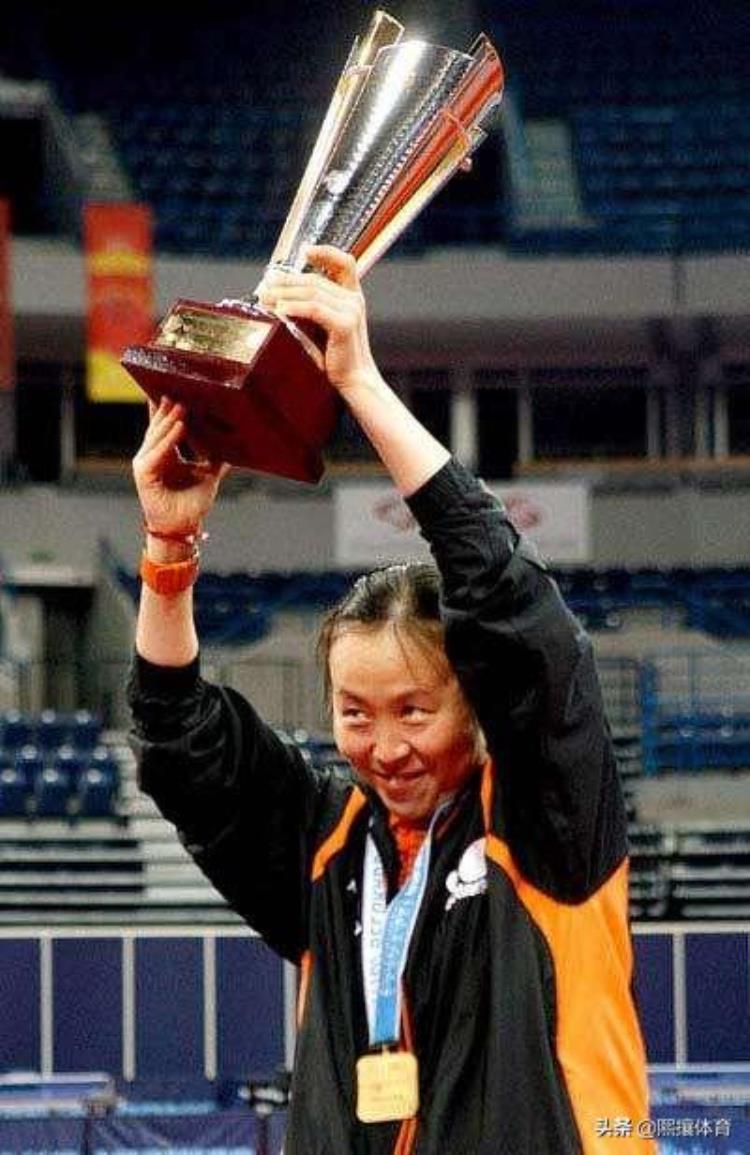 女乒朱雨玲退役了吗「欧洲打球20年成乒坛一姐42岁爆冷击败朱雨玲重返中国至今无孩」