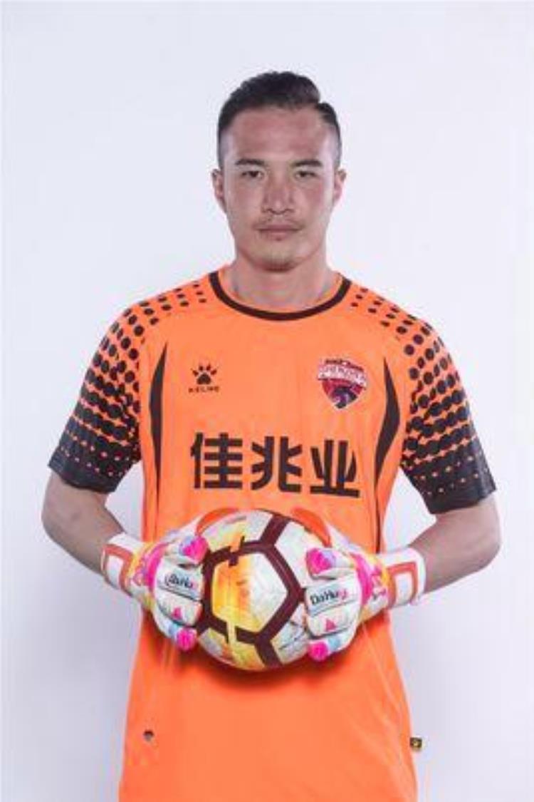 贵州足球青训招生「贵州这个小学培养出现役22名中国职业足球联赛球员中超10人」