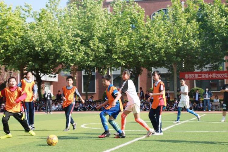 发展校园足球培养全能学生的措施「发展校园足球培养全能学生」