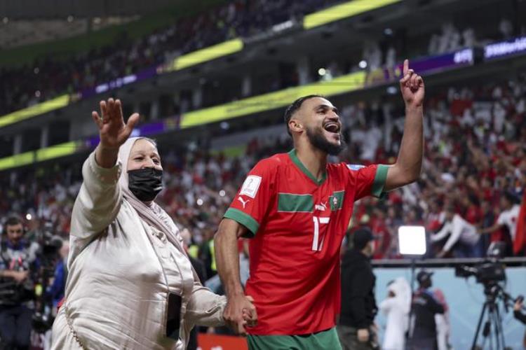 摩洛哥夺冠「摩洛哥队史无前例闯入世界杯四强真正的秘钥是什么|京酿馆」