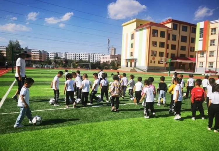白银区两所幼儿园入选全国足球特色幼儿园了吗「白银区两所幼儿园入选全国足球特色幼儿园」