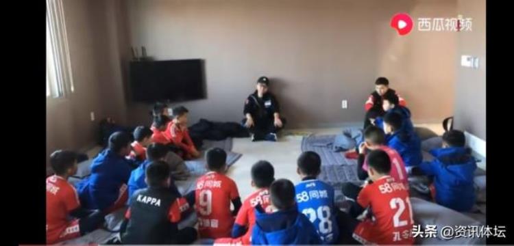 董路的中国足球小将「董路是如何教育中国足球小将呢听后让人很暖心」