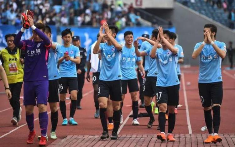为什么中国搞不好足球「天海闹剧而论为何足球在中国还不是好生意」