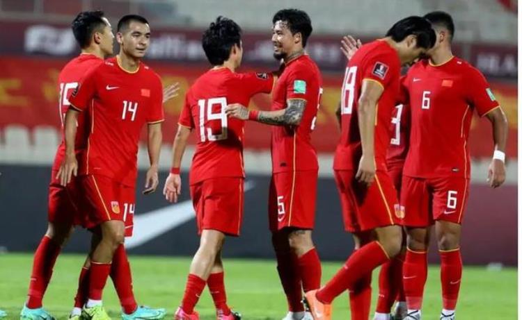 足球裁判误判「中国足球假球不断世界杯主裁判成为主角两队都不满意」
