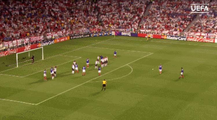 2004年欧洲杯c罗哭泣「欧洲杯往事2004年C罗初涉大赛希腊一黑到底」