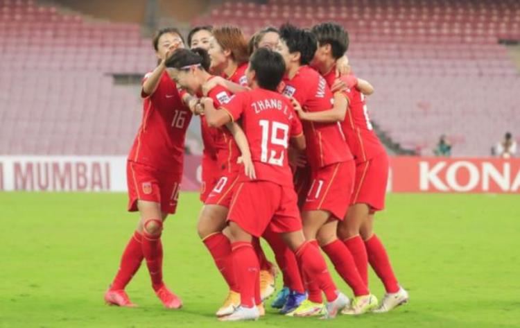 日本女足奥运会战绩「赢得尊重日本球迷盛赞中国女足伟大的球队水庆霞太神了」