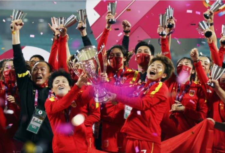 日本女足奥运会战绩「赢得尊重日本球迷盛赞中国女足伟大的球队水庆霞太神了」