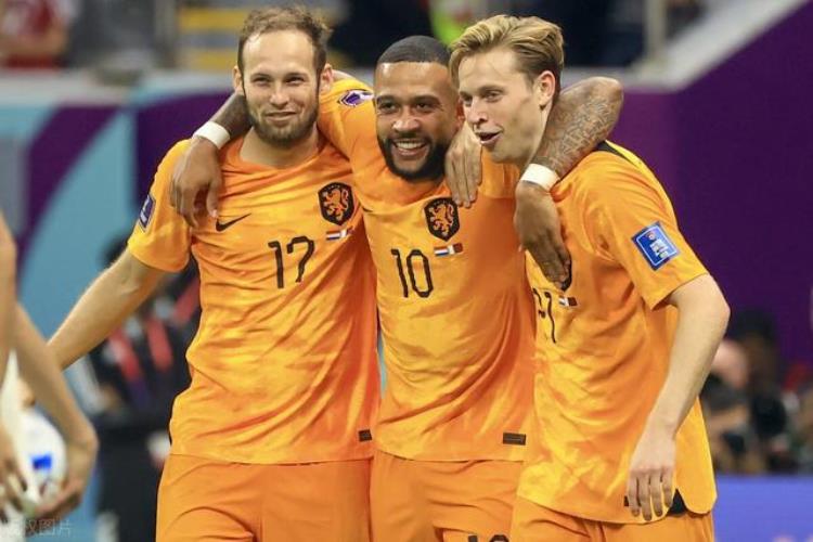 世界杯加克波连续三场进球德容破门荷兰20头名晋级卡塔尔三连败
