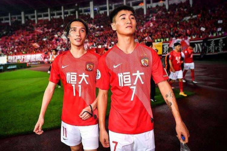 白岩松:中国足球打算回到起点「白岩松再对中国足球发声一直反对玩命投钱绕弯路后又回到起点」
