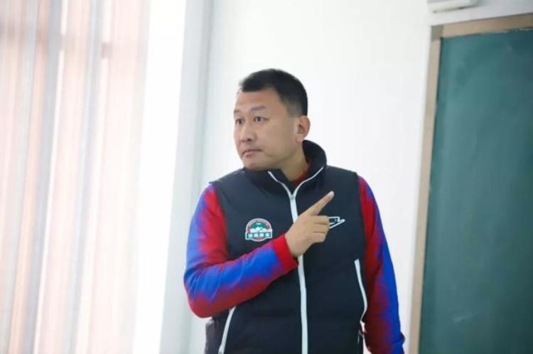 2021年e级足球教练证培训班,河南足球教练员培训