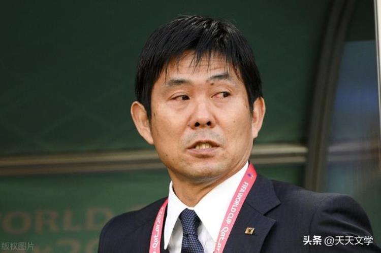 日本队主教练森保一「日本国足主帅森保一和妻子青梅竹马妻子很低调是一位贤妻良母」