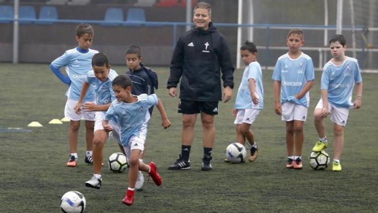 西班牙足球培训「西班牙夏季最好的足球训练营」