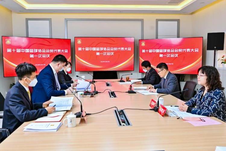 姚明和中国篮协「专访中国篮球协会主席姚明以124战略为核心推动中国篮球发展」