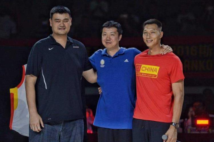 王治郅和姚明在nba对决,王治郅姚明巅峰对决