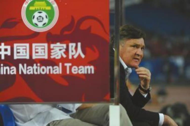 王健林当年把土帅贬得一无是处如今马林能在教练席坐多久