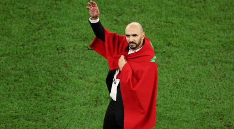 神奇战绩47岁世界杯主帅火了得名摩洛哥瓜帅上任仅3个多月