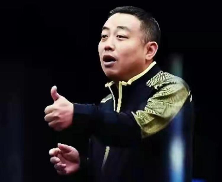刘国梁乒乓球大满贯,地表最强12人国乒比赛开场2019