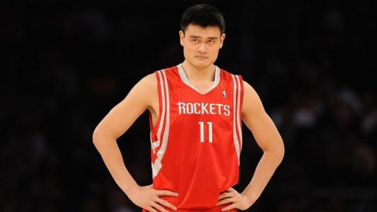美媒评NBA历史20大中锋姚明无缘入选现役两人上榜