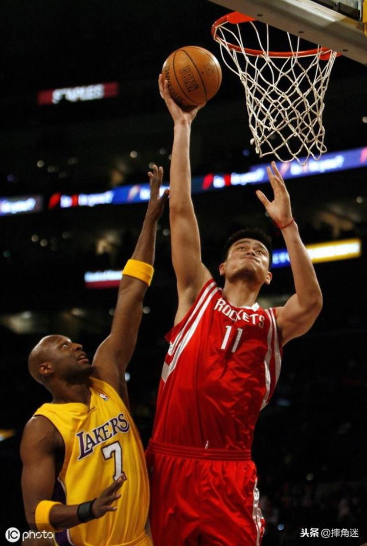 姚明在NBA职业生涯中9次入选全明星为何平均每场只得7分