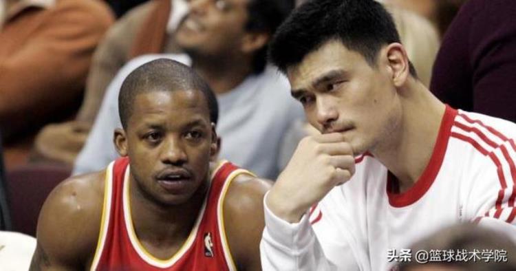 篮球明星姚明的故事「中国篮球第一人姚明的故事看大姚的成长历程太伟大了」