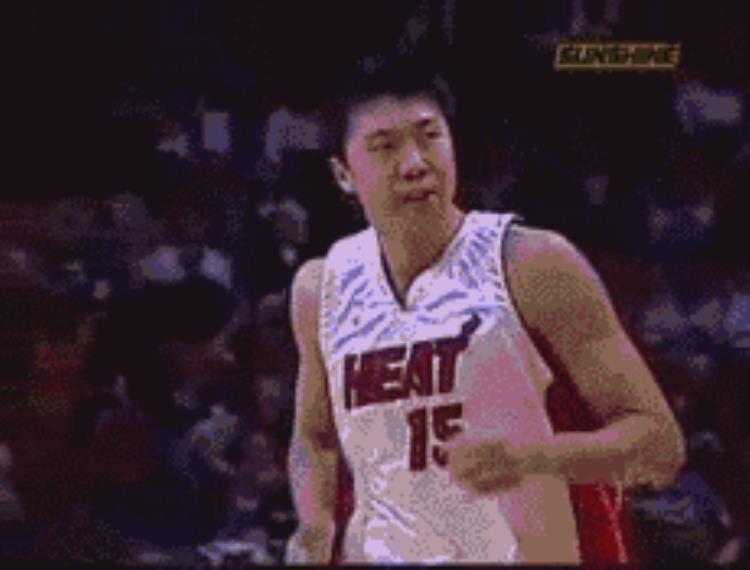 NBA赛场上的中国记忆回顾姚明大郅阿联的精彩瞬间