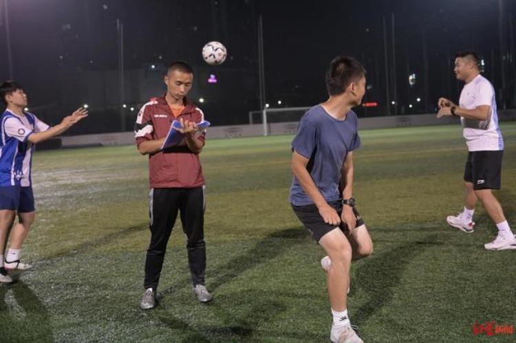 中国守门员水平倒退了区楚良等国门发起公益项目培训守门员教练