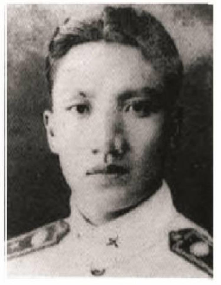 冒名顶替考上军校中国空军史上第一个王牌飞行员是四川人