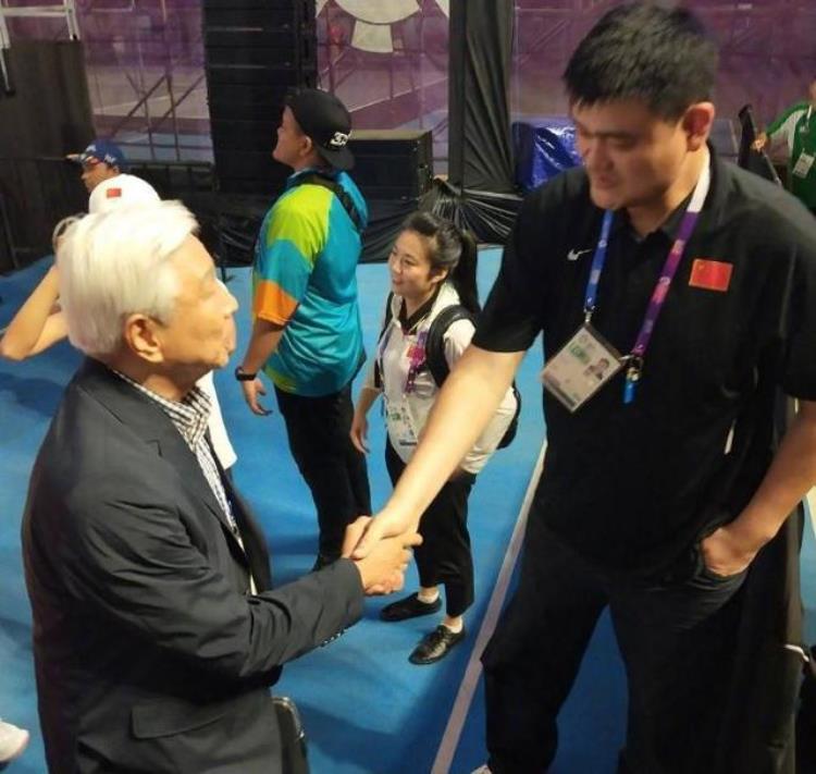 于嘉爆料韩国篮协主席主动找姚明握手却说了句不中听的话