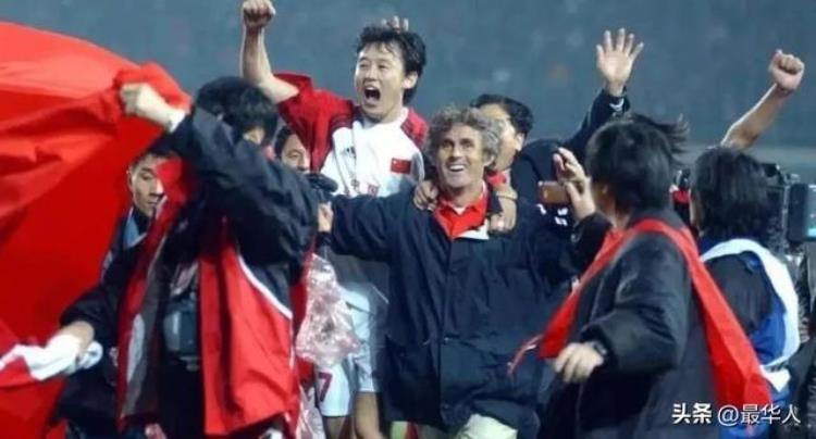 中国教练米卢「时隔20年神奇教练米卢回来了」