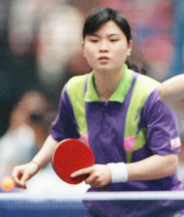 邬娜多次打败邓亚萍自己却无缘奥运为国安名宿生下网球小天才