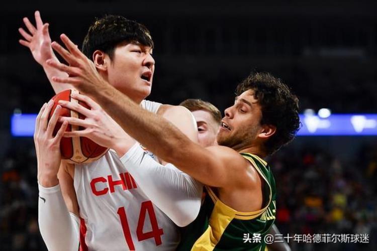 美国男篮输给澳大利亚「中国男篮不敌澳大利亚原因揭晓球迷第二次发声这回说了真话」